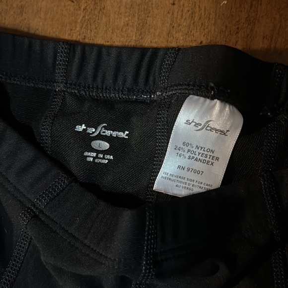 Shebeest cycling shorts - Picture 3 of 4